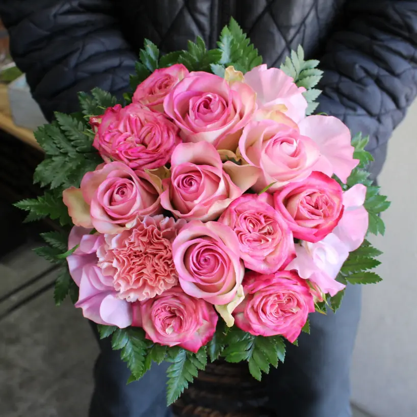 フラワーバレンタインとは? バレンタインデーに男性が女性に花を贈りましょう! - 大阪 江坂のフラワースタジオ MORIYA フラワーバレンタインとは? バレンタインデーに男性が女性に花を贈りましょう! - 大阪 江坂のフラワースタジオ MORIYA