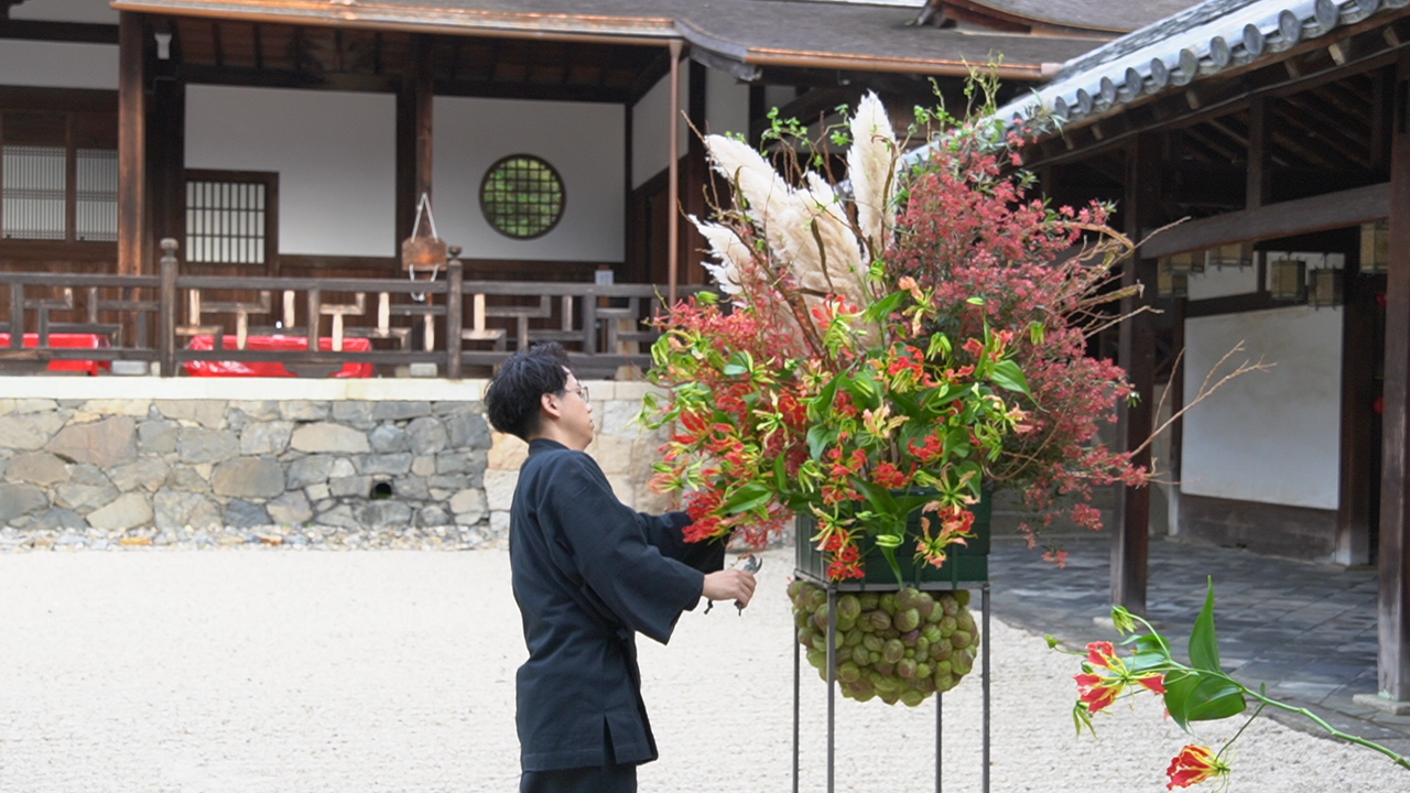 萬福寺での献花装飾